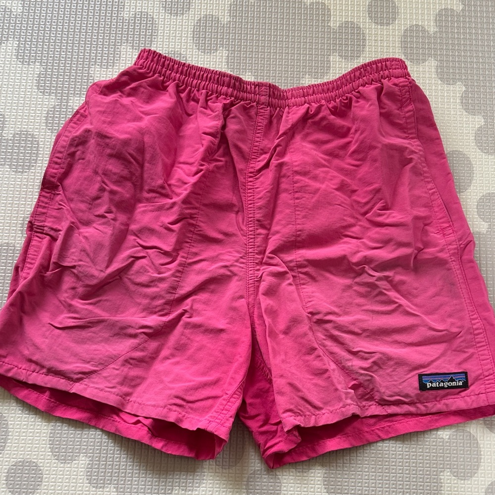 Patagonia Baggies (Hot Pink)